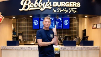 Bobby’s Burgers by Bobby Flay Announces Expansion Into Canada