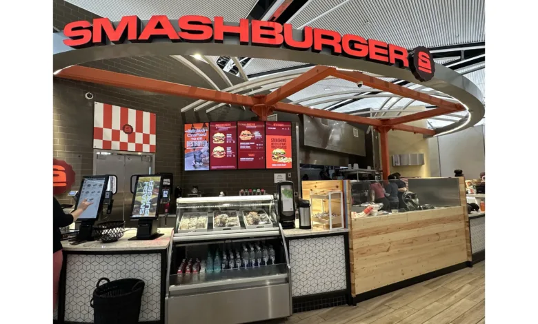 Smashburger Lands at Detroit Metro Airport