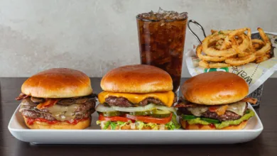 Wahlburgers Takes Flight at Detroit Metropolitan Airport