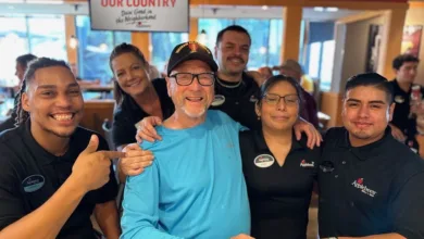 Applebee’s Honors Veterans & Active Duty Military With Free Meals on Veterans Day