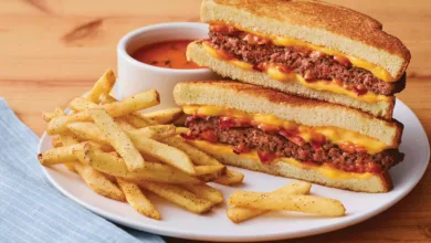 Applebee’s Amps up 2 for Menu with NEW Grilled Cheese Cheeseburger