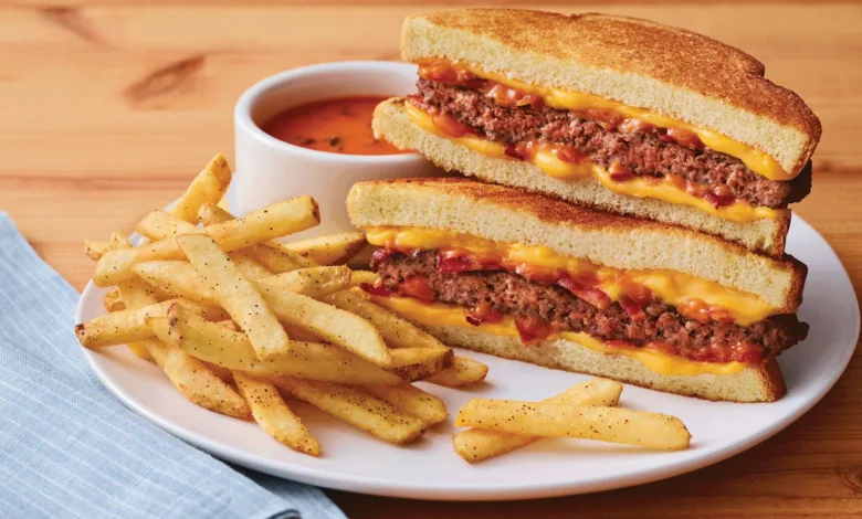 Applebee’s Amps up 2 for Menu with NEW Grilled Cheese Cheeseburger