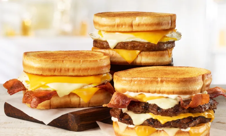 Hardees Rings in the Holiday Season with Nostalgic Favorites