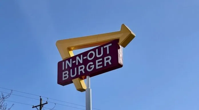 In-N-Out Burger Opens in Sylmar, California In-N-Out Burger Opens in Sylmar, California