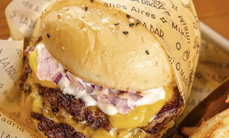 La Birra Bar Brings Its Award-Winning Argentinian Burgers to South Florida