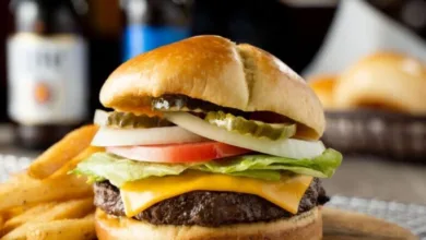 Logan’s Roadhouse Honors Veterans with Free Lunch