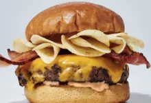 Bobby’s Burgers by Bobby Flay Set for Pacific Northwest Expansion