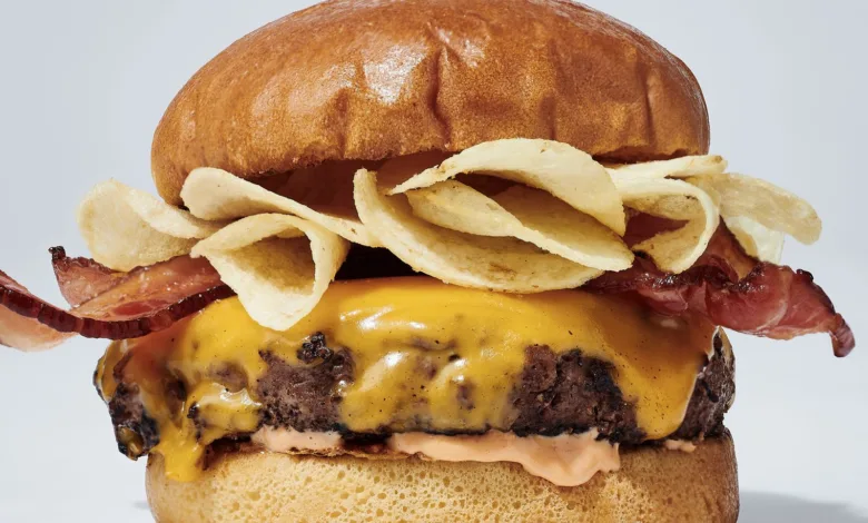 Bobby’s Burgers by Bobby Flay Set for Pacific Northwest Expansion