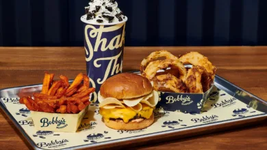 Bobby’s Burgers by Bobby Flay Set to Land at Orlando International Airport Bobby’s Burgers by Bobby Flay Set to Land at Orlando International Airport