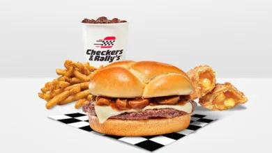 Checkers & Rally’s Ring in the New Year with MVP Meal Deal Checkers & Rally’s Ring in the New Year with MVP Meal Deal
